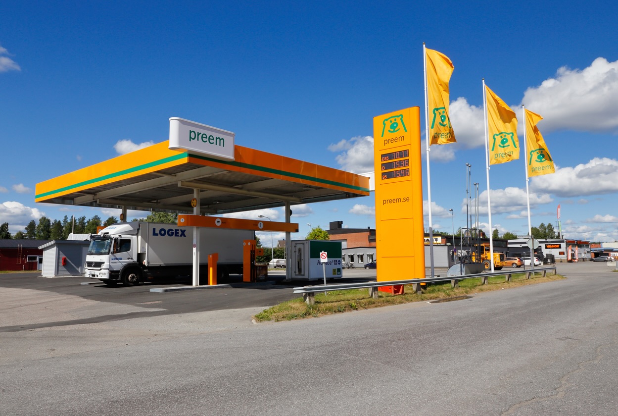 iStock-990117730_low.jpg.