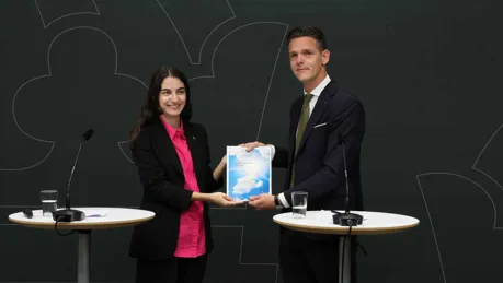 MMB_överlämning_foto Nicole Morander Regeringskansliet_low.jpg.