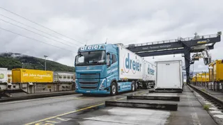 volvo_truck__S7A5021_Original file_low.jpg.