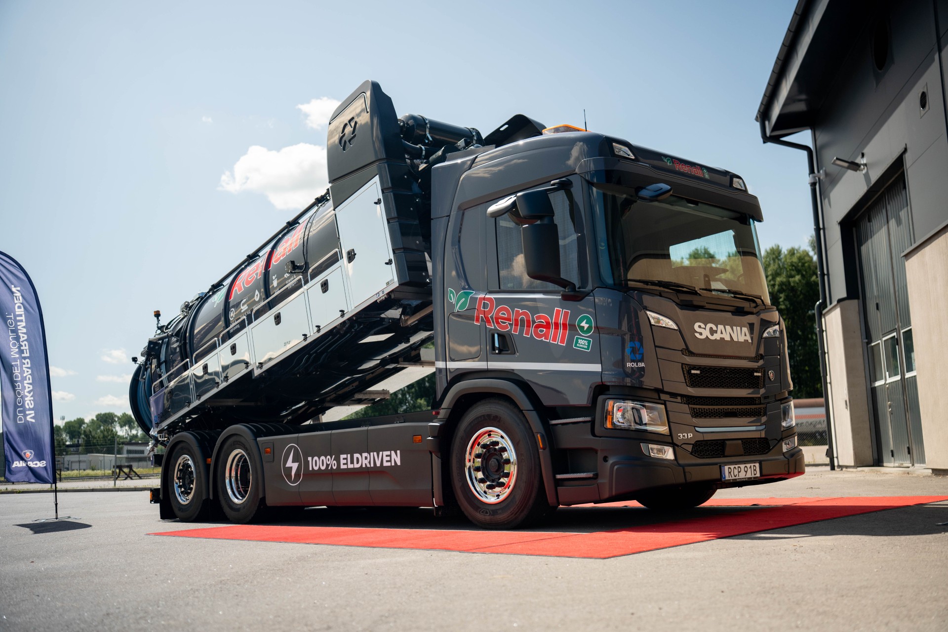 Scania Renall.