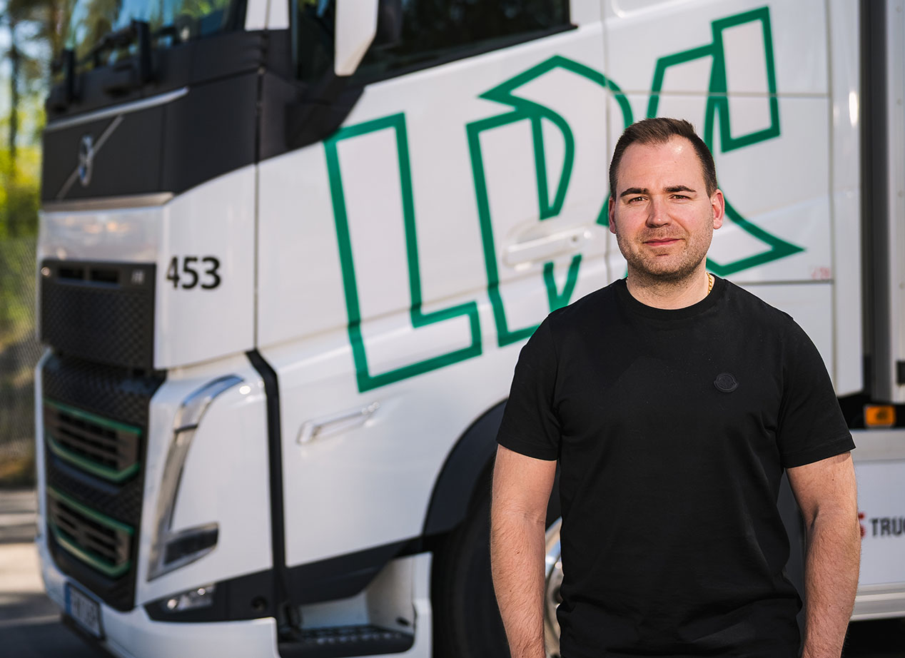 20250520-_7R55782_webb.jpg.