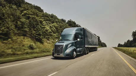 Volvo VNL USA_low.jpg.