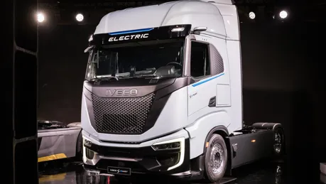 IVECO S-eWay Artic.jpg.